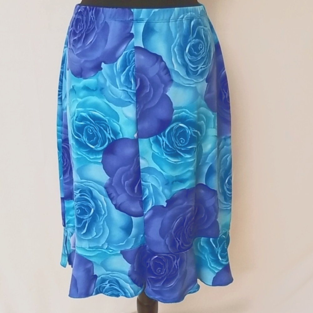 Blue Floral Skirt - Picture 2 of 4